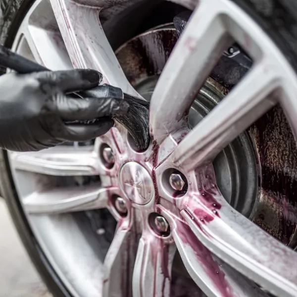 Wheel & Tyre Clean Detail